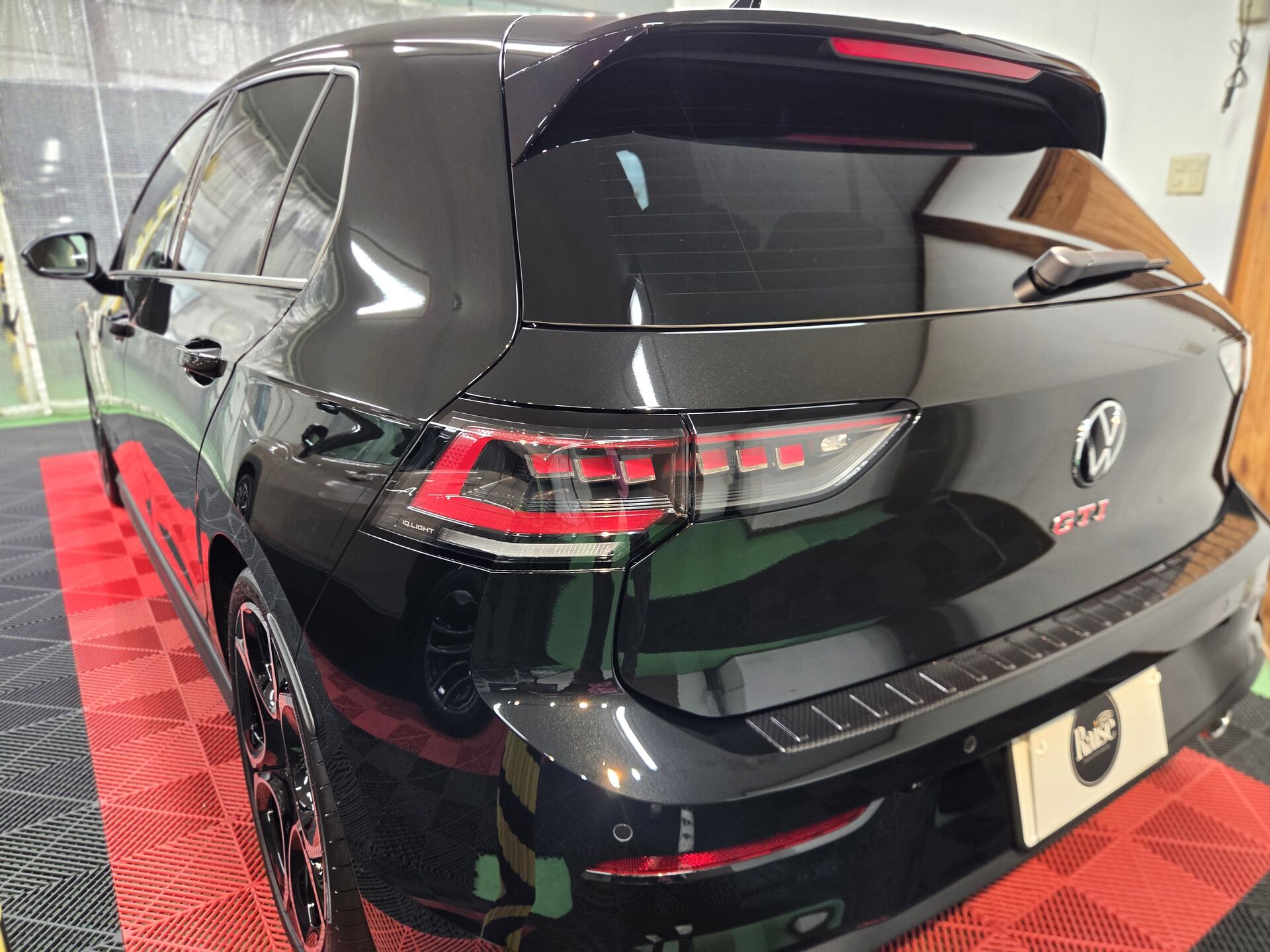 フォルクスワーゲン　ゴルフGTI　3工程研磨VEILLE S1施工