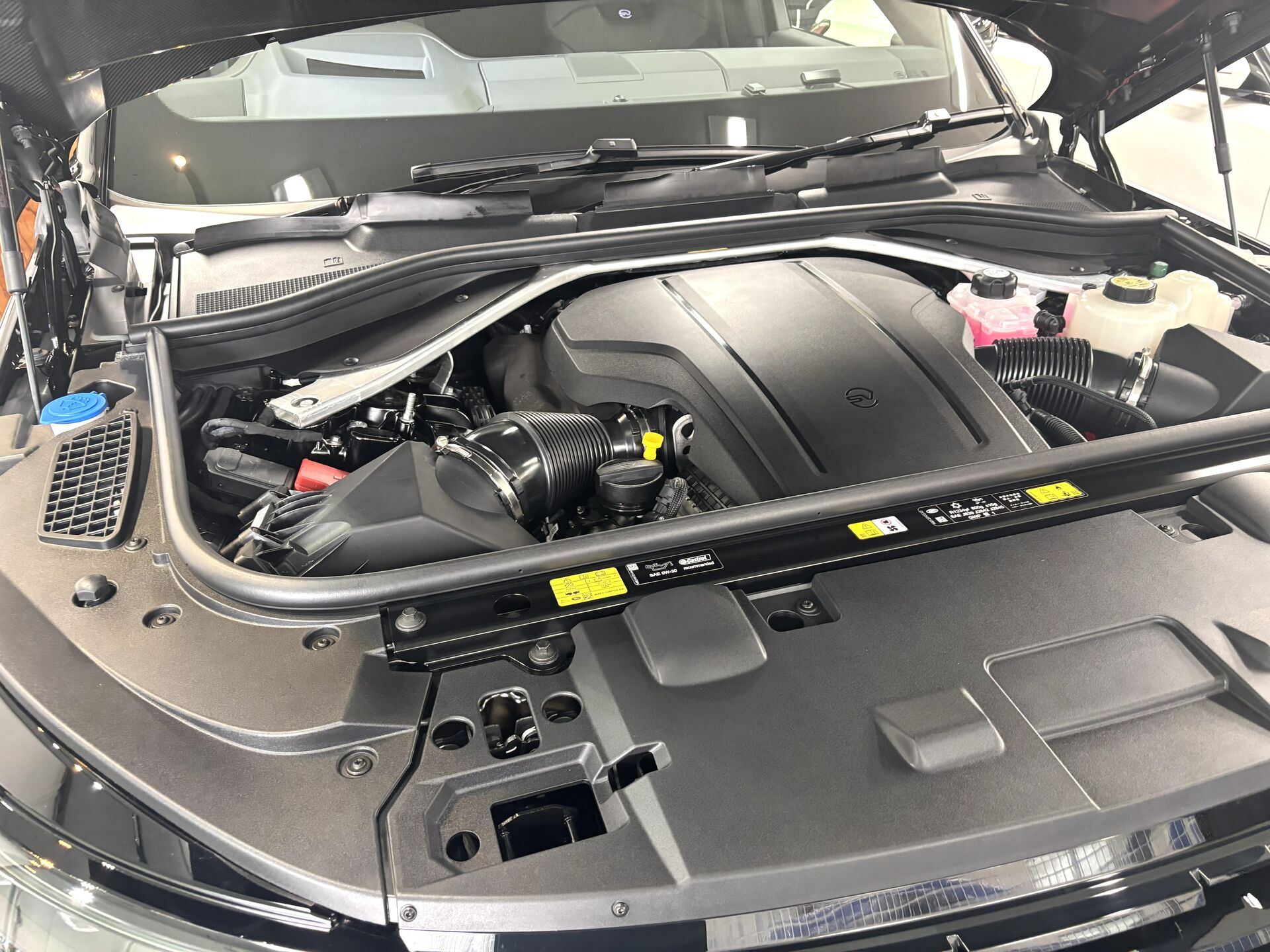 ランドローバー　レンジローバースポーツSVエディション２　3工程研磨 S1プレミアム施工